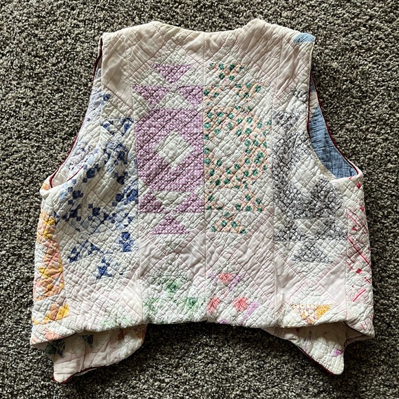 Vintage Quilted Vest - Picture 2 of 2